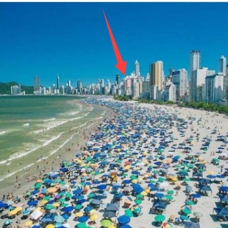 APARTAMENTO VISTA MAR - Pé na areia Balneário Camboriú Extérieur photo