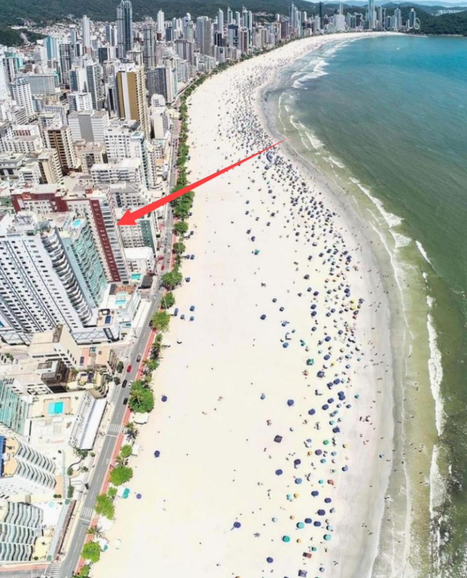 APARTAMENTO VISTA MAR - Pé na areia Balneário Camboriú Extérieur photo