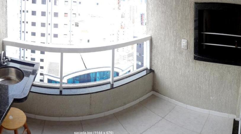 APARTAMENTO VISTA MAR - Pé na areia Balneário Camboriú Extérieur photo